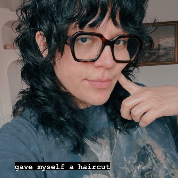 Meet the Posher - Picture 4 of 4